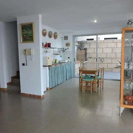 Casa Tamara, En 圣克鲁斯-德特内里费